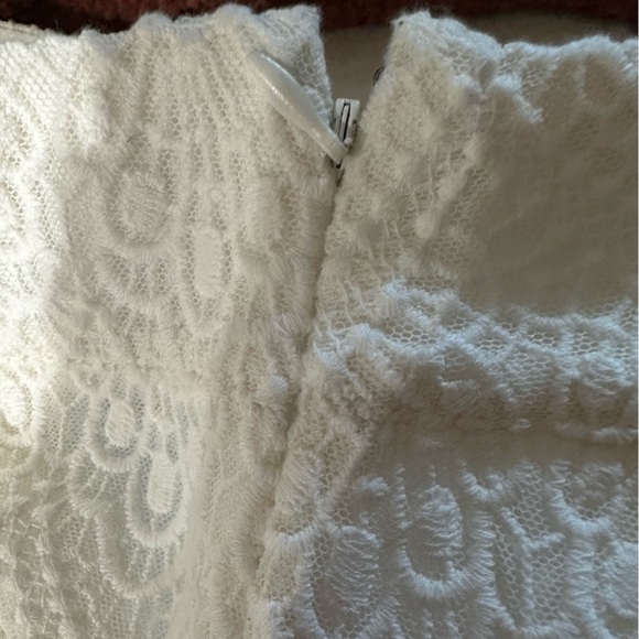 Anthropologie Elevenses Lace Scalloped Cutout Crochet White Shorts size 8 NWT - Picture 8 of 16